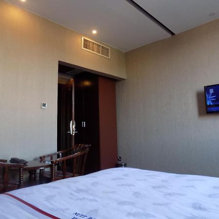 Freedom City Hotel Najjanankumbi Kamapala Kampala Kültér fotó