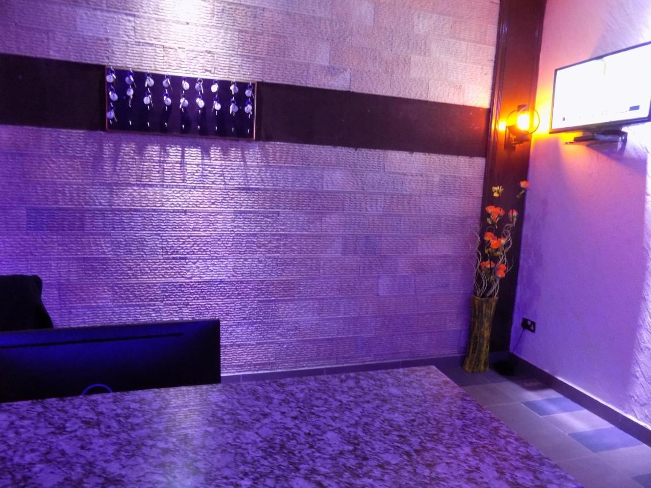 Freedom City Hotel Najjanankumbi Kamapala Kampala Kültér fotó