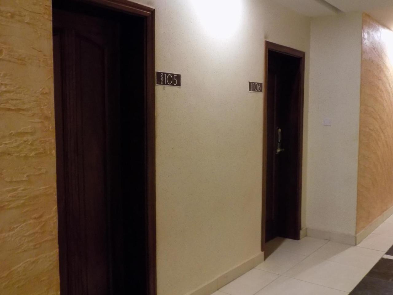 Freedom City Hotel Najjanankumbi Kamapala Kampala Kültér fotó