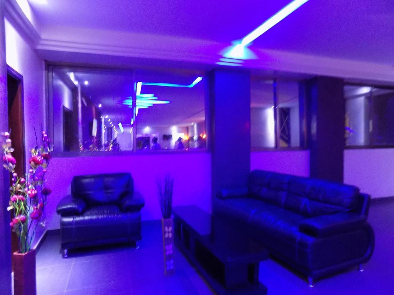Freedom City Hotel Najjanankumbi Kamapala Kampala Kültér fotó