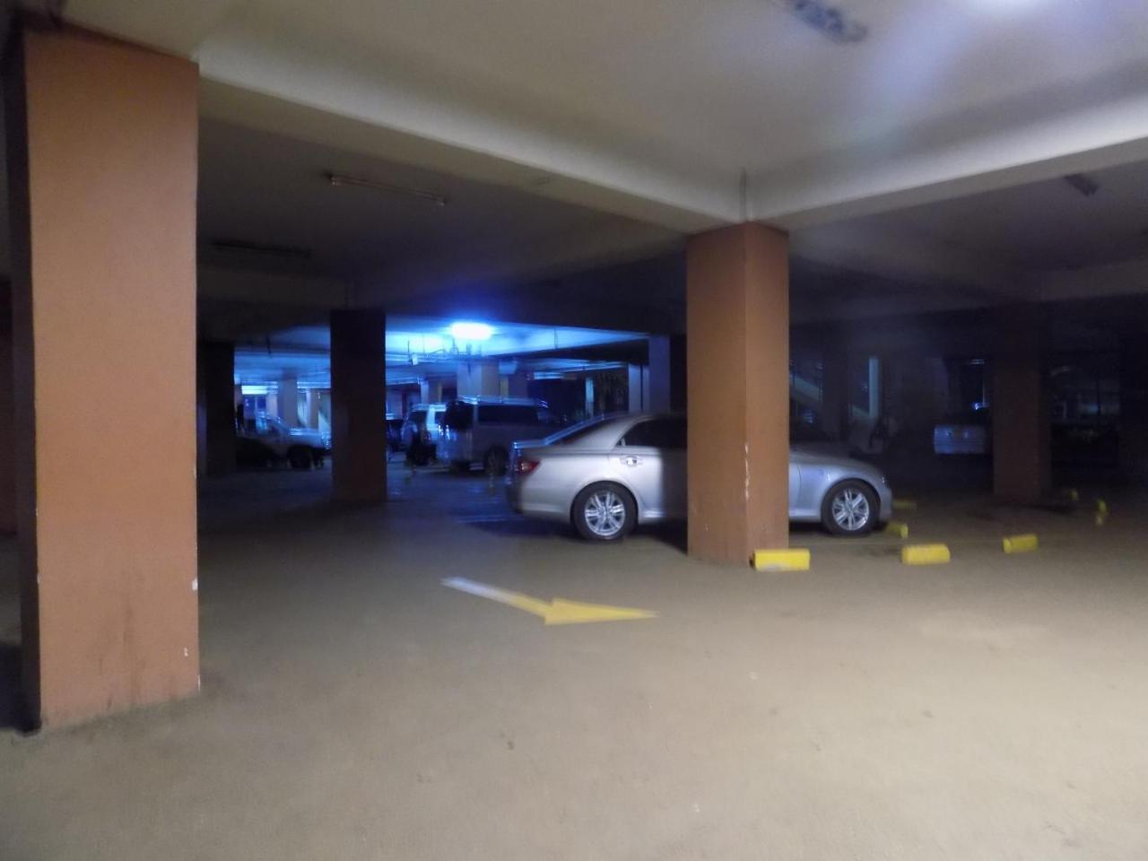 Freedom City Hotel Najjanankumbi Kamapala Kampala Kültér fotó