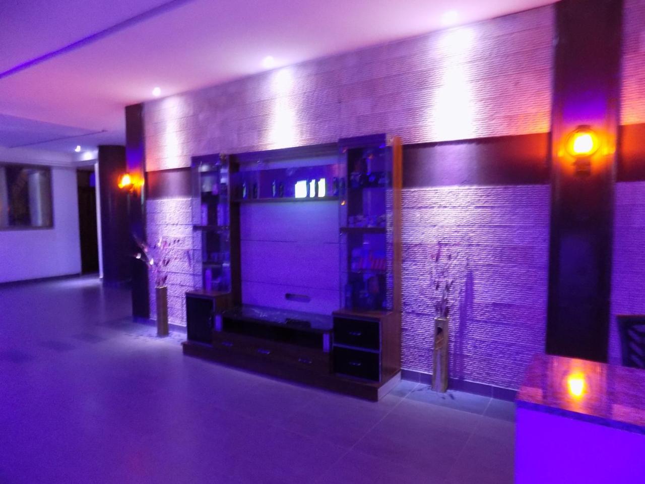 Freedom City Hotel Najjanankumbi Kamapala Kampala Kültér fotó