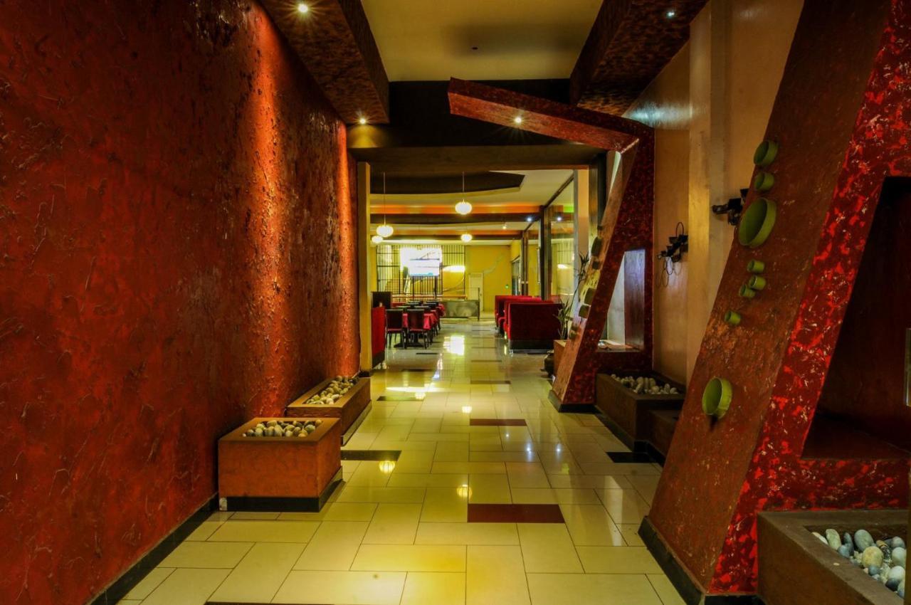 Freedom City Hotel Najjanankumbi Kamapala Kampala Kültér fotó