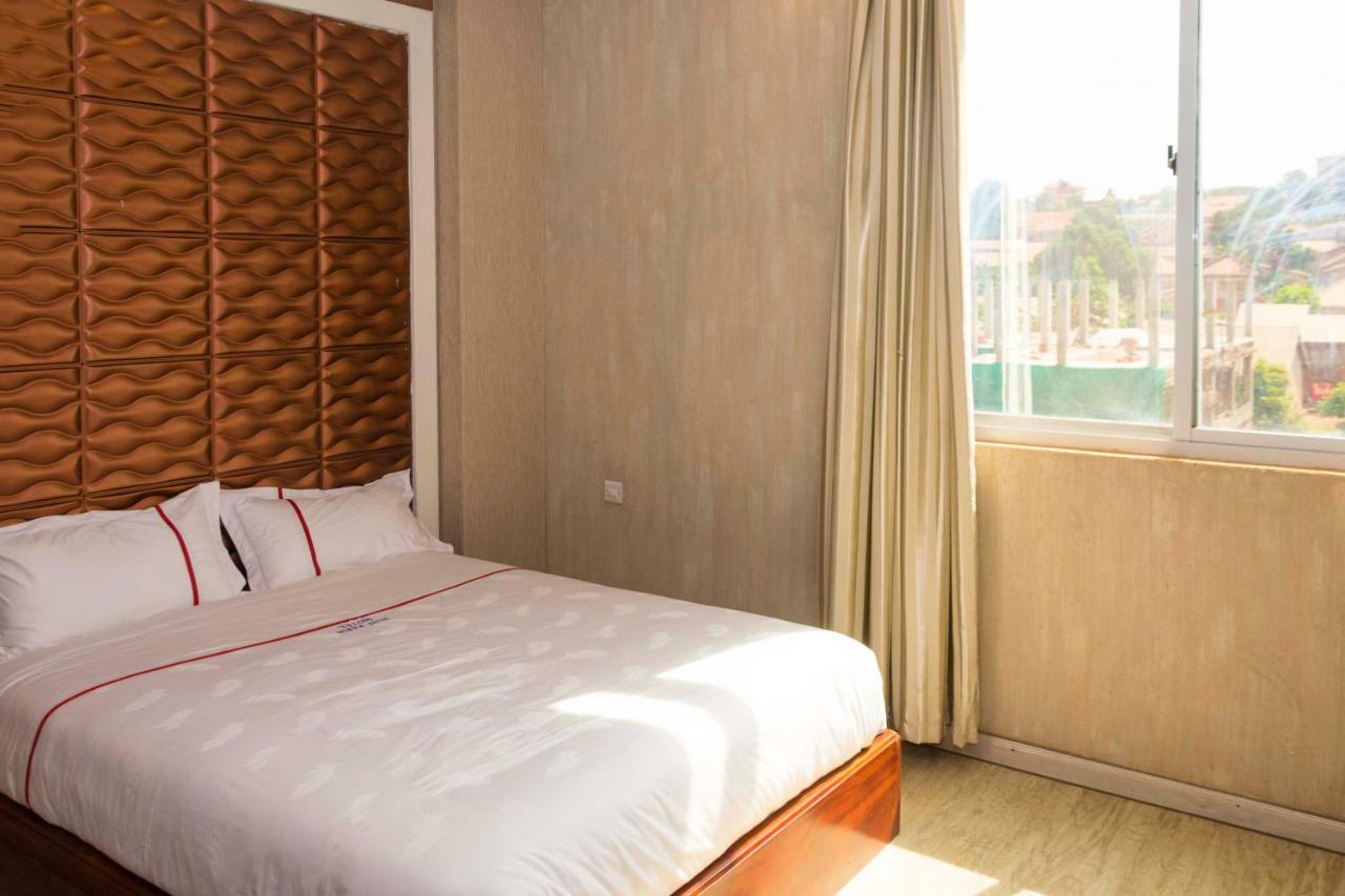 Freedom City Hotel Najjanankumbi Kamapala Kampala Kültér fotó